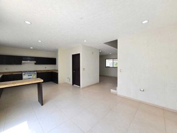 Casa en VENTA en LOMAS DEL SOL