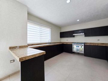Casa en VENTA en LOMAS DEL SOL