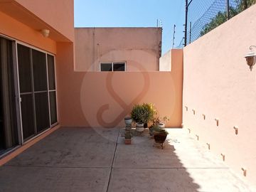 Villa del Bosque Casa en condominio en venta en Granjas Lomas de Guadalupe