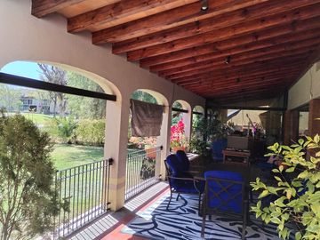 Casa en Club Campestre de un piso estilo hacienda mexicana