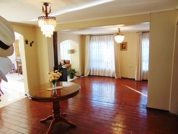 Vendo Casa 295 m2 construidos, 5 Habitaciones, Quilpué