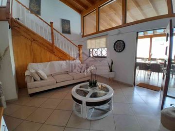 PRECIOSA Y ACOGEDORA CASA 5D 4B EN SECTOR ALTO JAHUEL MAIPÚ