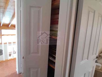 PRECIOSA Y ACOGEDORA CASA 5D 4B EN SECTOR ALTO JAHUEL MAIPÚ