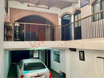 OPORTUNIDAD DE INVERSIÓN. CASA EN VENTA EN LOMAS DE CASA BLANCA