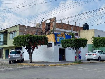OPORTUNIDAD DE INVERSIÓN. CASA EN VENTA EN LOMAS DE CASA BLANCA