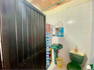 OPORTUNIDAD DE INVERSIÓN. CASA EN VENTA EN LOMAS DE CASA BLANCA