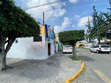 OPORTUNIDAD DE INVERSIÓN. CASA EN VENTA EN LOMAS DE CASA BLANCA