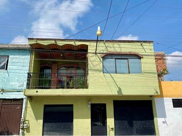 OPORTUNIDAD DE INVERSIÓN. CASA EN VENTA EN LOMAS DE CASA BLANCA