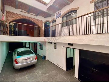 OPORTUNIDAD DE INVERSIÓN. CASA EN VENTA EN LOMAS DE CASA BLANCA