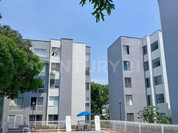 SE VENDE ATRACTIVO APARTAMENTO EN NAPOLES