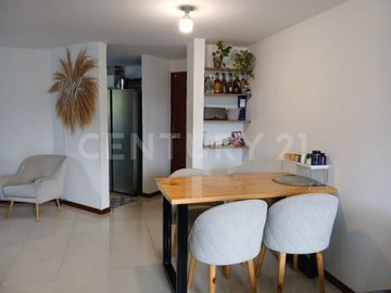 SE VENDE ATRACTIVO APARTAMENTO EN NAPOLES