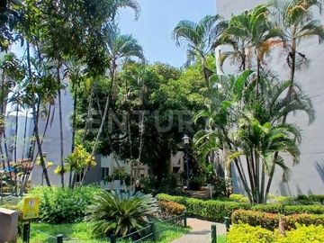 SE VENDE ATRACTIVO APARTAMENTO EN NAPOLES