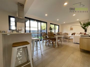 Casa en Venta en Principe de Gales/ Ramon Laval