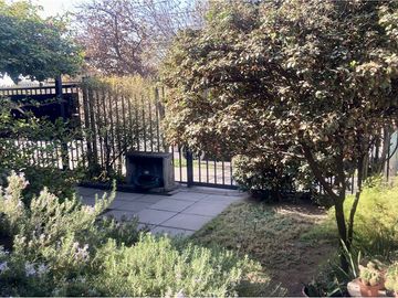 Se vende acogedora casa de 4D+2B