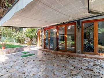 Casa de Lujo en La Reina: 3D/3B, Terraza y Jardín