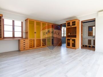 Casa de Lujo en La Reina: 3D/3B, Terraza y Jardín