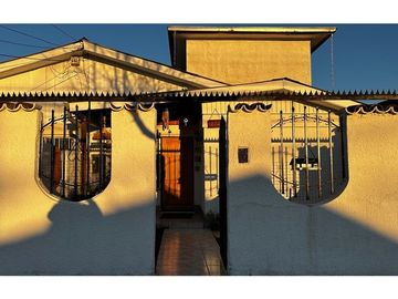 Se VENDE casa 5 dormitorios, RANCAGUA
