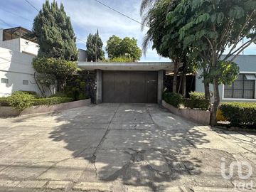 CASA EN VENTA EN SAN FELIPE HUEYOTLIPAN