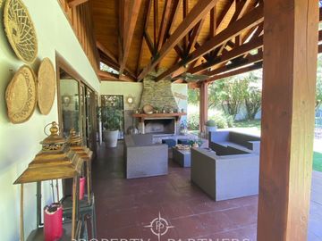 MAGNIFICA CASA DE CAMPO