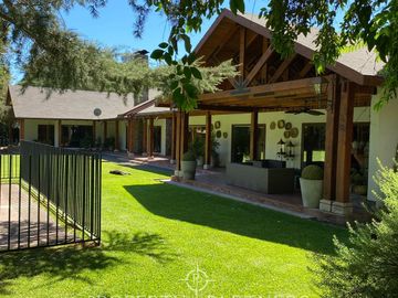 MAGNIFICA CASA DE CAMPO