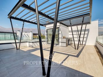 Espectacular y moderno Townhouse ubicado en barrio residencial, Las Condes