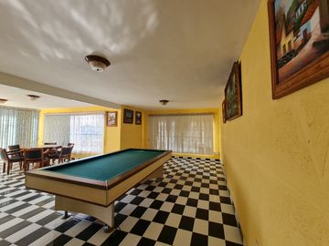 Venta de Casa con Alberca Zona de Los Fuertes, con recámara en planta baja