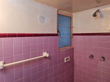 Venta de Casa con Alberca Zona de Los Fuertes, con recámara en planta baja