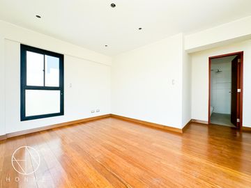 Departamento duplex en chacarilla