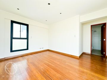 Departamento duplex en chacarilla