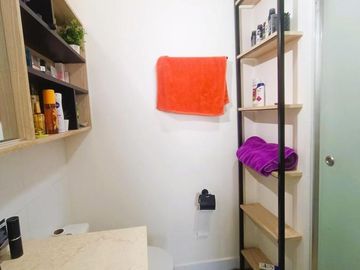 ¡OCASIÓN! VENDO DPTO DE 2 DORM. C/COCHERA EN EDIFICIO HILLS CAMACHO - SURCO
