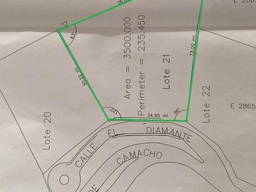 SE VENDE TERRENO/ LOTE EN CERROS DE CAMACHO