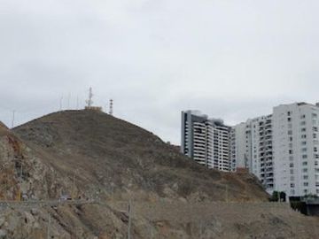 SE VENDE TERRENO/ LOTE EN CERROS DE CAMACHO