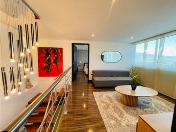 7066849 Venta Penthouse Amoblado en Poblado Milla de oro