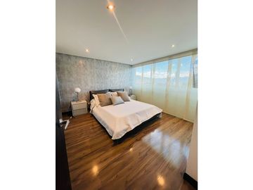 7066849 Venta Penthouse Amoblado en Poblado Milla de oro