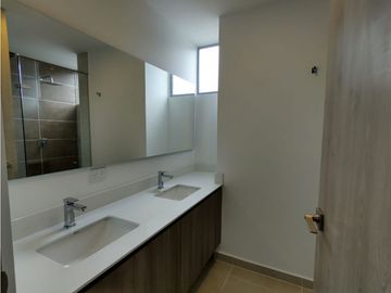 4120662 Venta Penthouse en el Poblado Oviedo