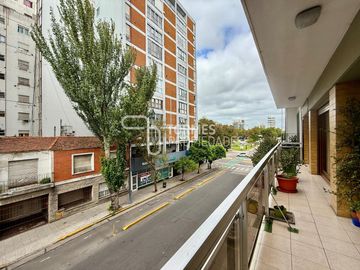 VENTA 4 ambientes con cochera y baulera - Plaza Mitre MDP