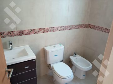 VENTA CASA 3 DORMITORIOS - B° PARAISOS DEL LIMAY, PLOTTIER