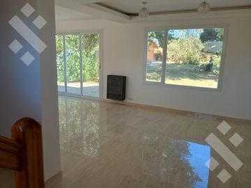 VENTA CASA 3 DORMITORIOS - B° PARAISOS DEL LIMAY, PLOTTIER