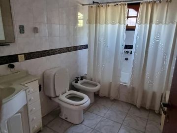Casa en venta - 4 Dormitorios 4 Baños - Cochera - 497Mts2 - San Miguel