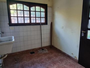 Casa en venta - 4 Dormitorios 4 Baños - Cochera - 497Mts2 - San Miguel