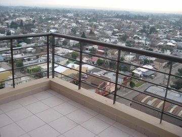 Departamento en venta - 3 Dormitorios 2 Baños - 74Mts2 - San Miguel
