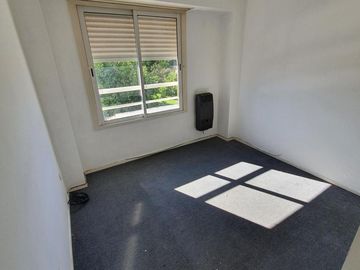 Departamento en venta - 3 Dormitorios 2 Baños - 69Mts2 - San Miguel
