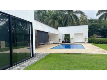 8192563 Venta Finca en San Jerónimo Antioquia