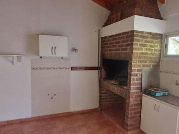 VENTA: CASA 2 DORMIT + DEPARTAM. 1 DORMIT + MONOAMBIENTE - ZONA PASEO PATAGONIA - NEUQUEN CAPITAL
