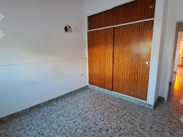 VENTA: CASA 2 DORMIT + DEPARTAM. 1 DORMIT + MONOAMBIENTE - ZONA PASEO PATAGONIA - NEUQUEN CAPITAL