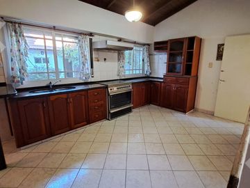 VENTA: CASA 2 DORMIT + DEPARTAM. 1 DORMIT + MONOAMBIENTE - ZONA PASEO PATAGONIA - NEUQUEN CAPITAL