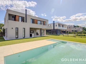 Casa en Venta 5 Ambientes a Estrenar Barrio Pilara La Calesa