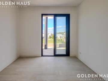Casa en Venta 5 Ambientes a Estrenar Barrio Pilara La Calesa