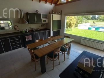 Casa en VENTA en una Planta en  El Ombu