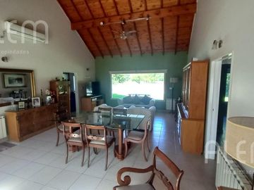 Casa en VENTA en una Planta en  El Ombu